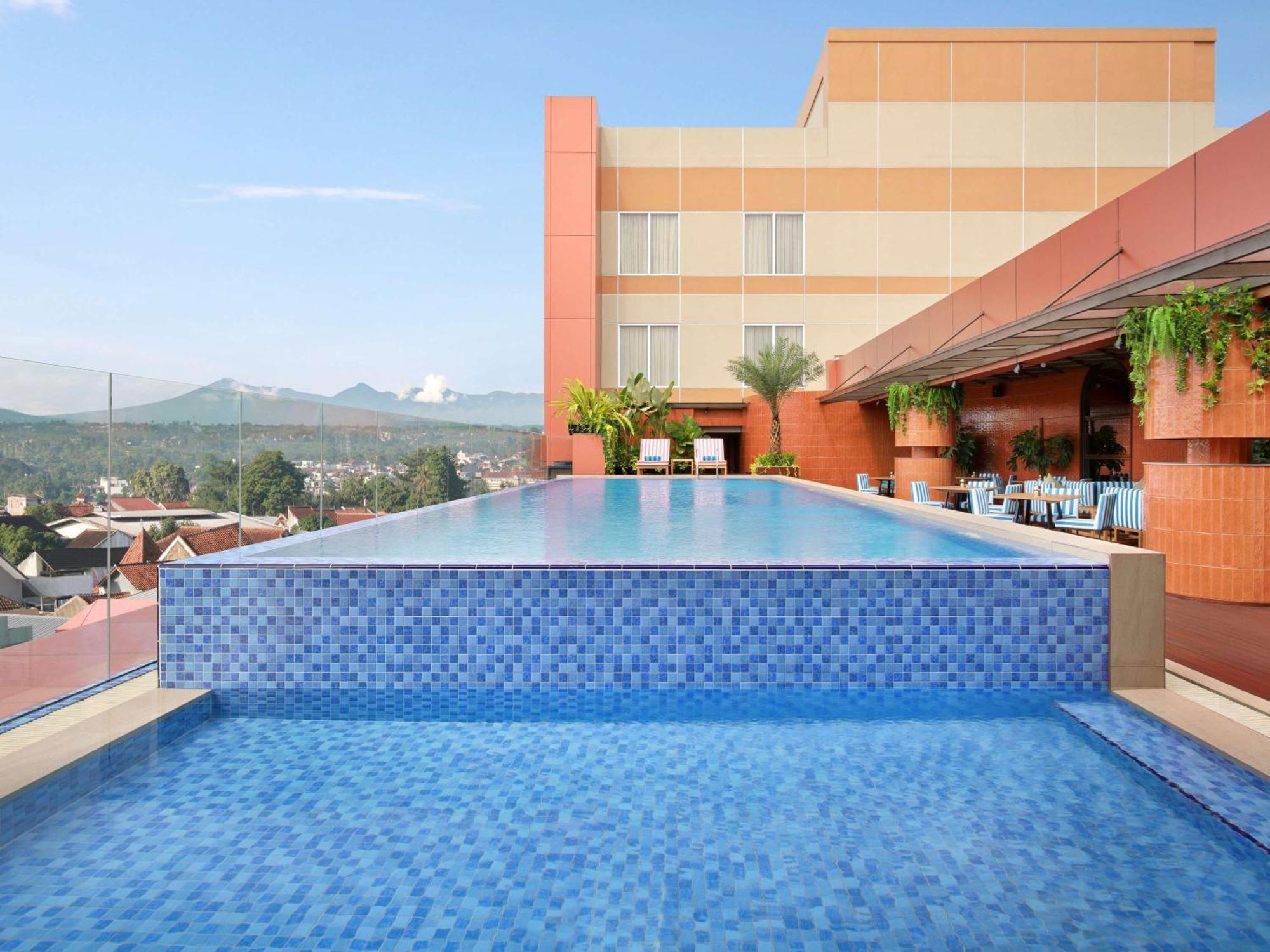 Mercure Garut City Center Eksteriør bilde